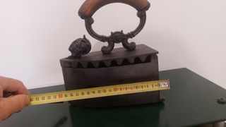 Plancha de carbón antigua