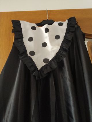 Falda flamenca y Pañoleta