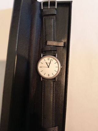 Reloj marca celeste suizo.