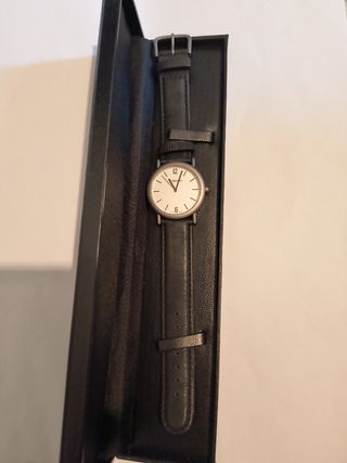 Reloj marca celeste suizo.