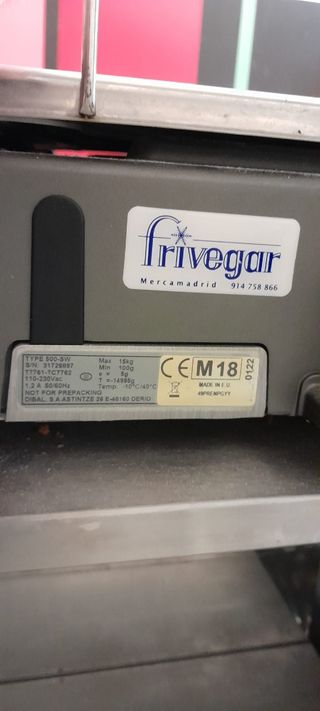 Balanza torre electrónica con impresora