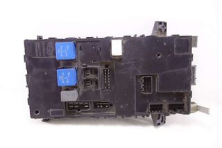 Caja de Fusibles Hyundai Coupé
