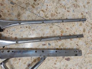 Montantes parabrisas MGA