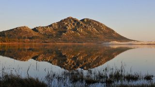 CASA EN MUROS O LOURO