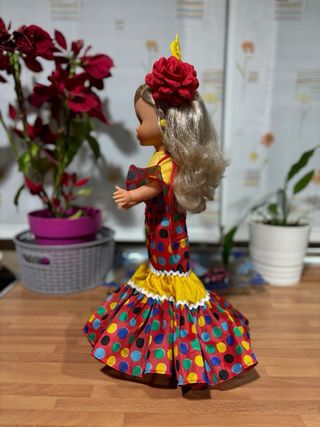 Nancy reedición vestida de Canastera para el Rocío