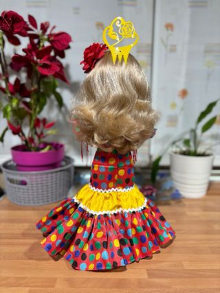 Nancy reedición vestida de Canastera para el Rocío