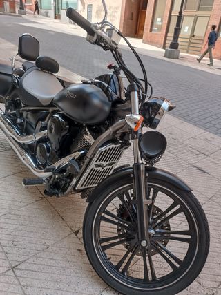 Kawasaki Vulcan 900