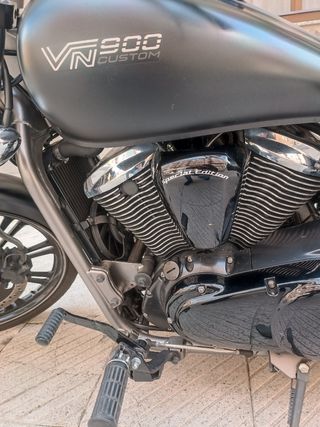 Kawasaki Vulcan 900