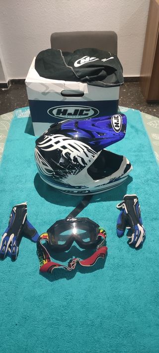 Casco de Moto HJC de Enduro.