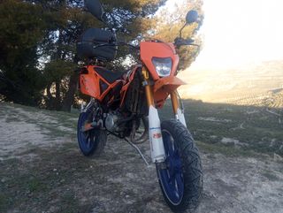 Vendo moto hispana RYZ Racing por falta de uso 