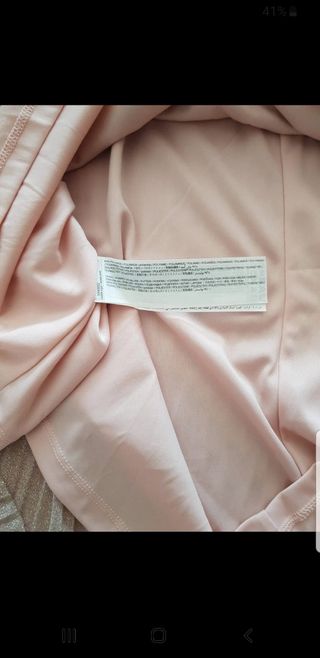 falda Midi plisada rosa palo de Mango