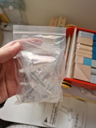 Andador con bloques de madera 18+