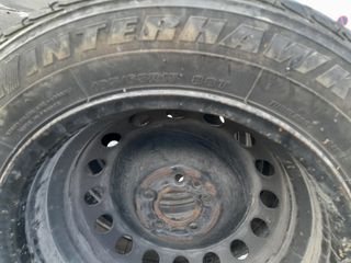 Se vende 2 neumáticos en buen estado