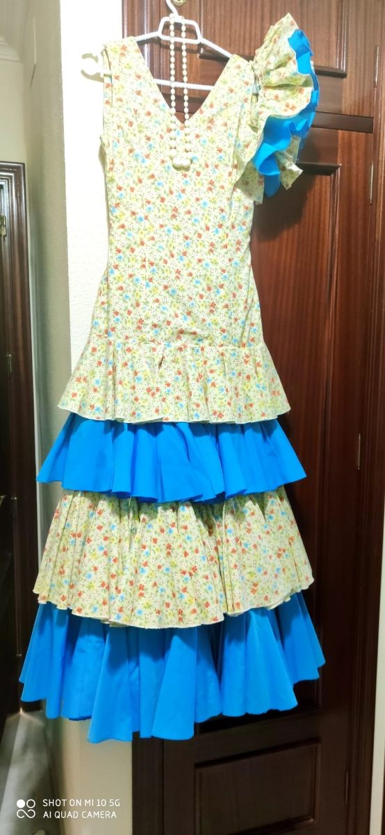 Traje de flamenca flores