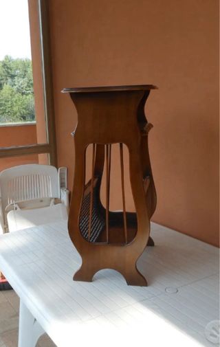 Tavolino in noce