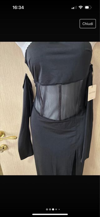 Vestito nero nuovo tulle e manicotti