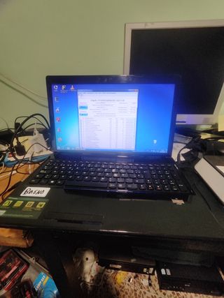 LENOVO G585 Windows10 
