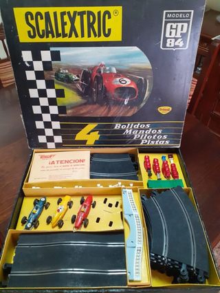 Scalextric gran lote 44 circuitos y 55 cohes