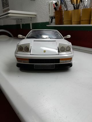 Ferrari testarossa (escala 1/8)