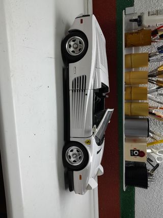 Ferrari testarossa (escala 1/8)