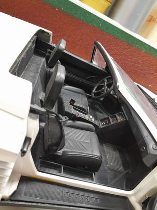 Ferrari testarossa (escala 1/8)