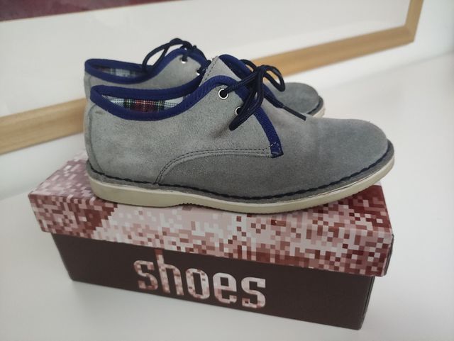 Zapatos serraje color piedra.T.31. Shoes