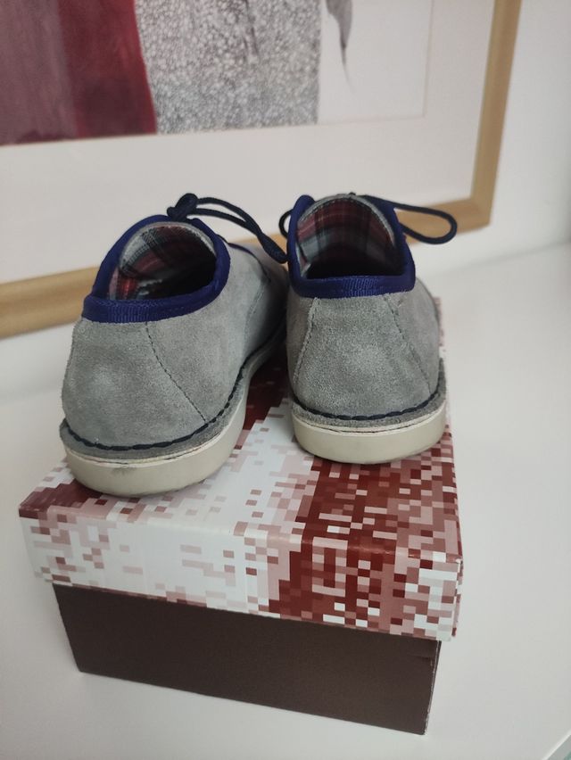 Zapatos serraje color piedra.T.31. Shoes