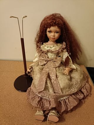 Muñeca de porcelana de 65 cm 