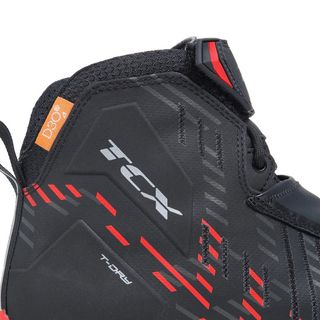 ¡25%DTO! TCX BOTAS MOTO R04D WP BLACK/RED
