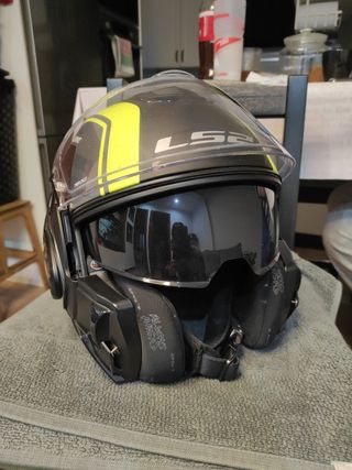 Casco LS2 Valiant