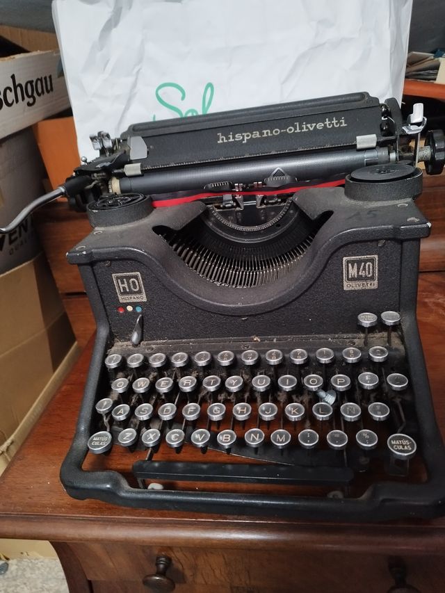 Maquina escribir Hispano Olivetti M40
