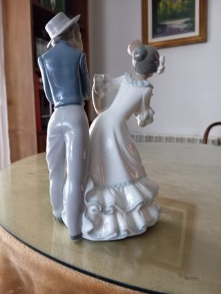 FIGURA LLADRO "Pareja bailarines.