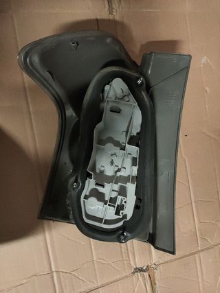 ✅PILOTO TRASERO DERECHO TOYOTA VERSO