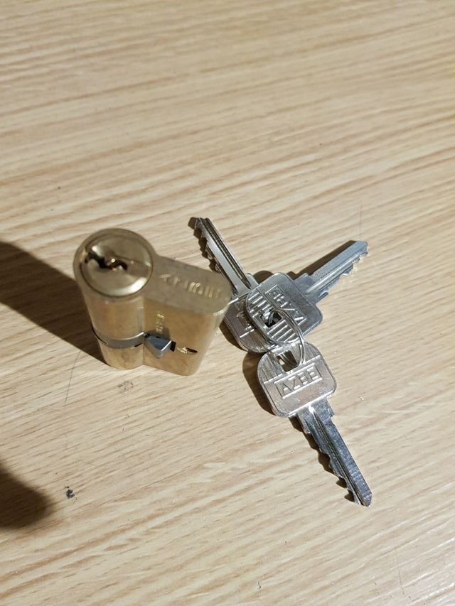 Bombillo cerradura Azbe 30/30