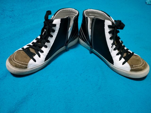 Deportiva botín estrella