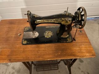 Maquina coser Singer