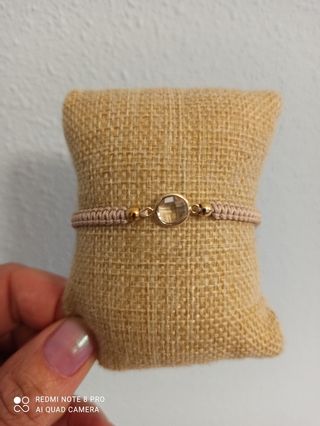 Bonita pulsera con cristal y acero
