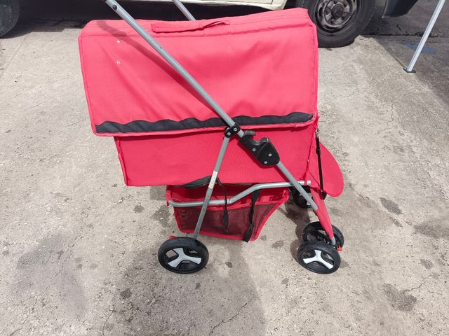 Carro de paseo mascota muy vonito