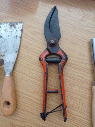 Herramientas   tengo muchas más 