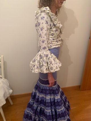 TRAJE DE SEVILLANA VALORADO EN MÁS DE 400€ 