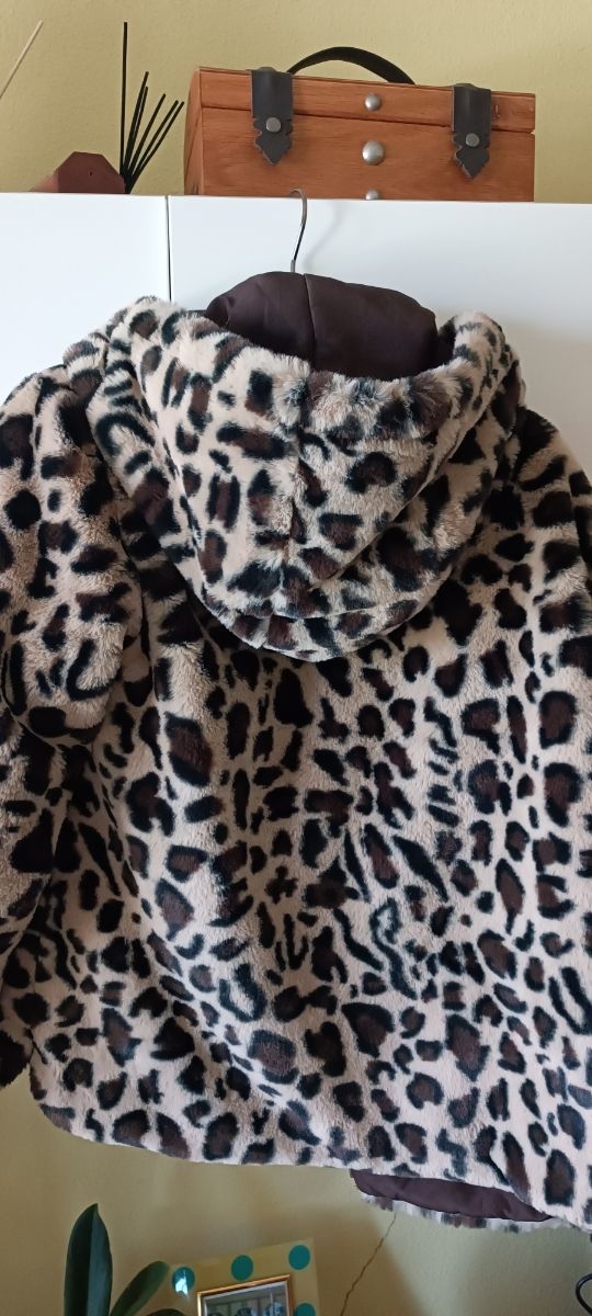 Abrigo niña nuevo talla 11-12 años