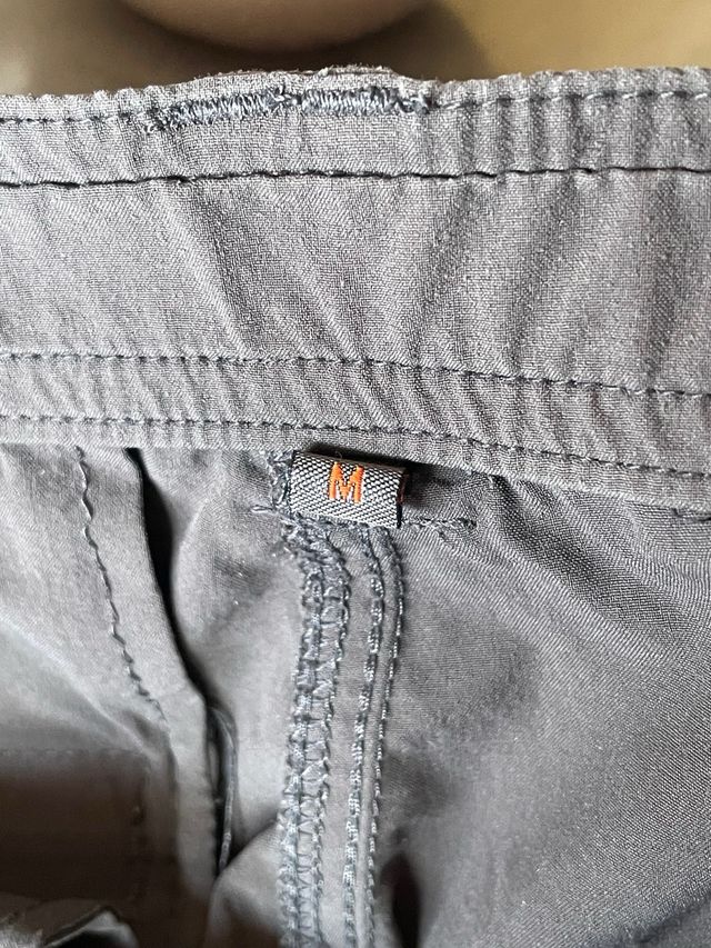 Pantalon trangoworld talla M