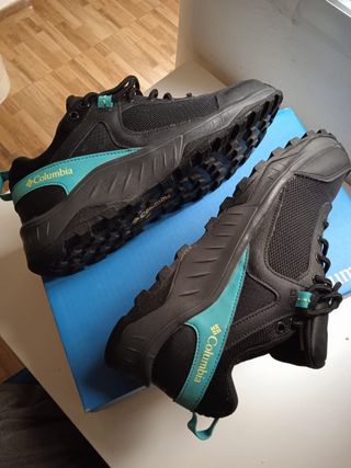 Zapatillas senderismo chica