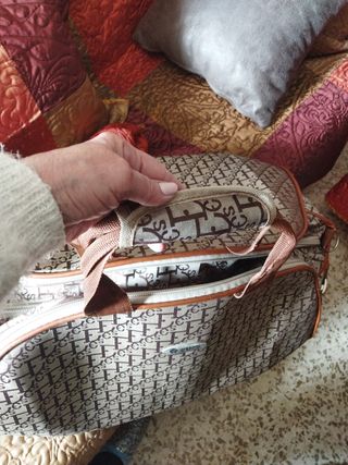 Bolso maleta.