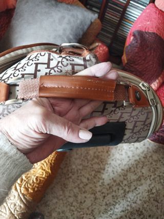 Bolso maleta.