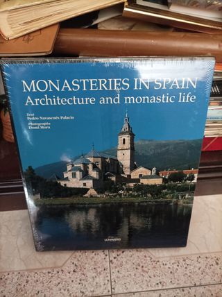REBAJADO Libro monasterios de España