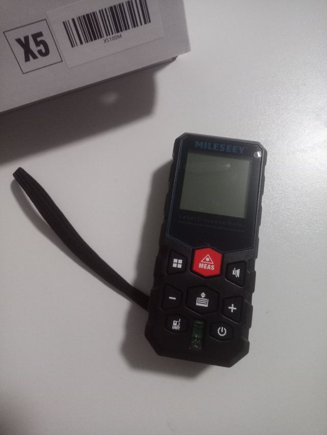 Misuratore distanza laser