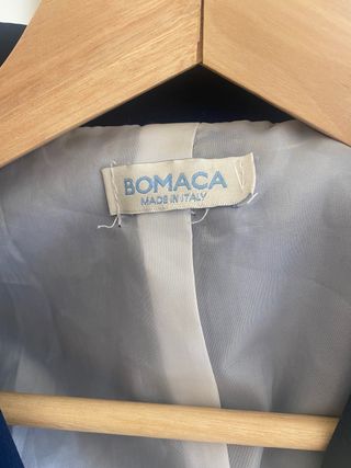 Americana corta en azul marino