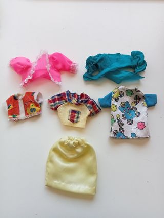 Ropa para muñeca tipo Barbie