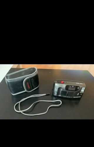 Cámara de fotos antigua Olympus